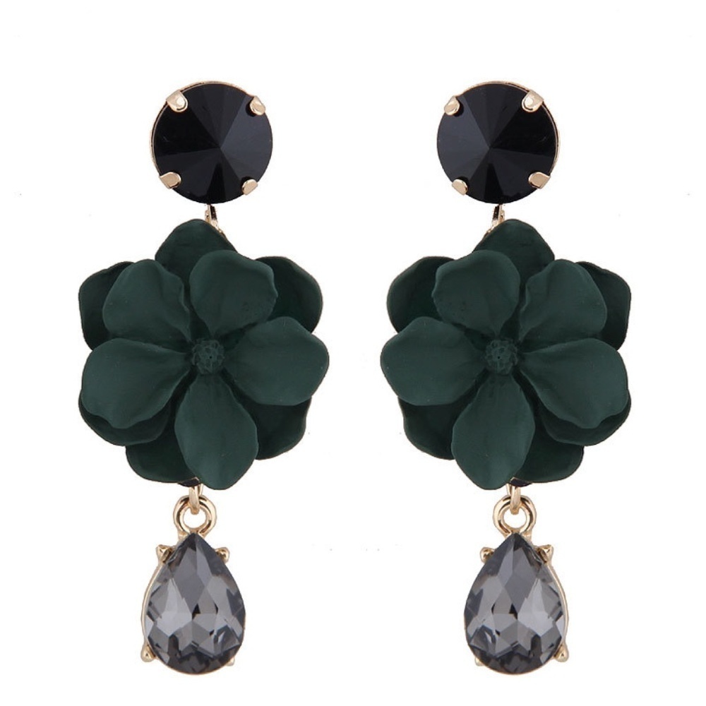 *LEANDRA* Dk. Green Flower Gem Dangle Earrings